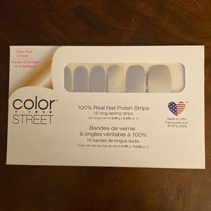 COLOR STREET 100% Nail Polish strips “Silver Lust”
